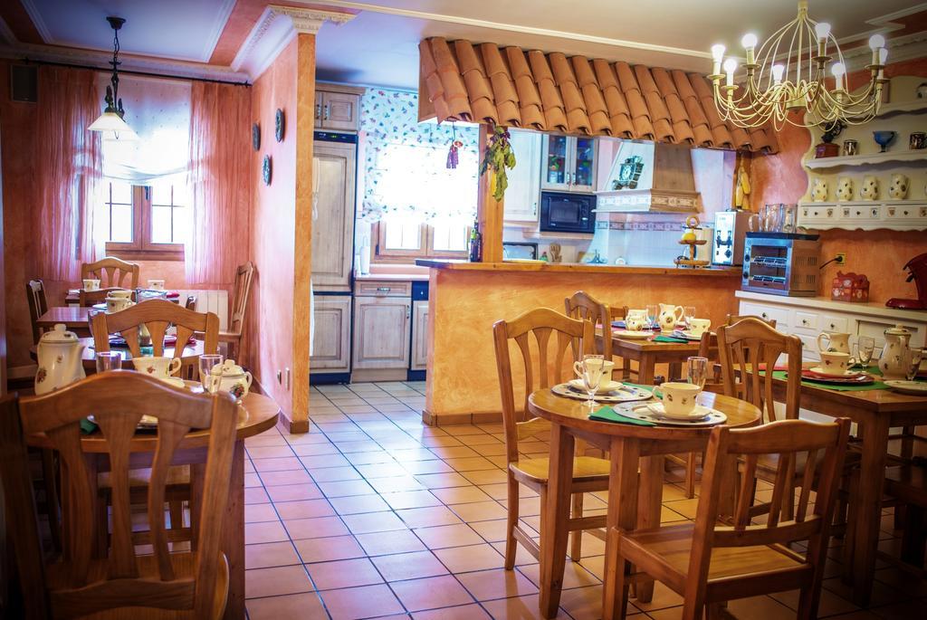Hosteria Los Laureles Noja Kültér fotó